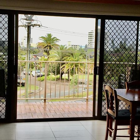 Seascapeatalexbeach Budget Accomodation Alexandra Headland Buitenkant foto