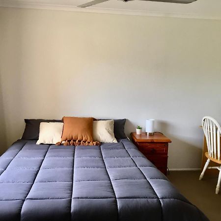 Seascapeatalexbeach Budget Accomodation Alexandra Headland Buitenkant foto