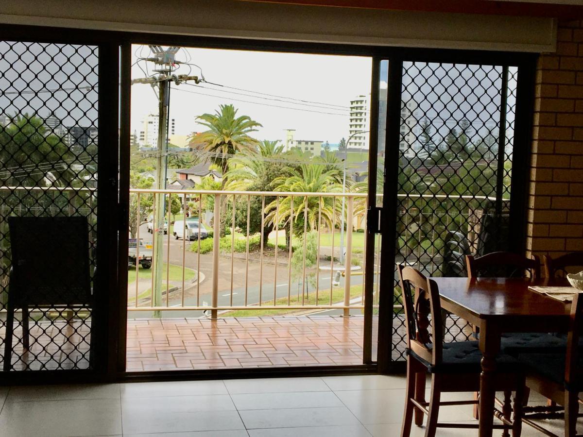 Seascapeatalexbeach Budget Accomodation Alexandra Headland Buitenkant foto